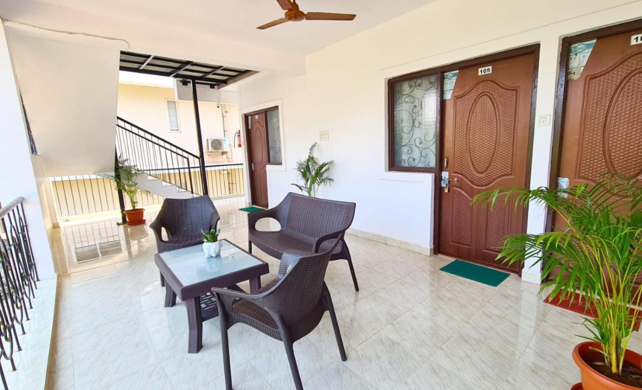 Jackson'S Beach House Calangute Aparthotel Bagian luar foto