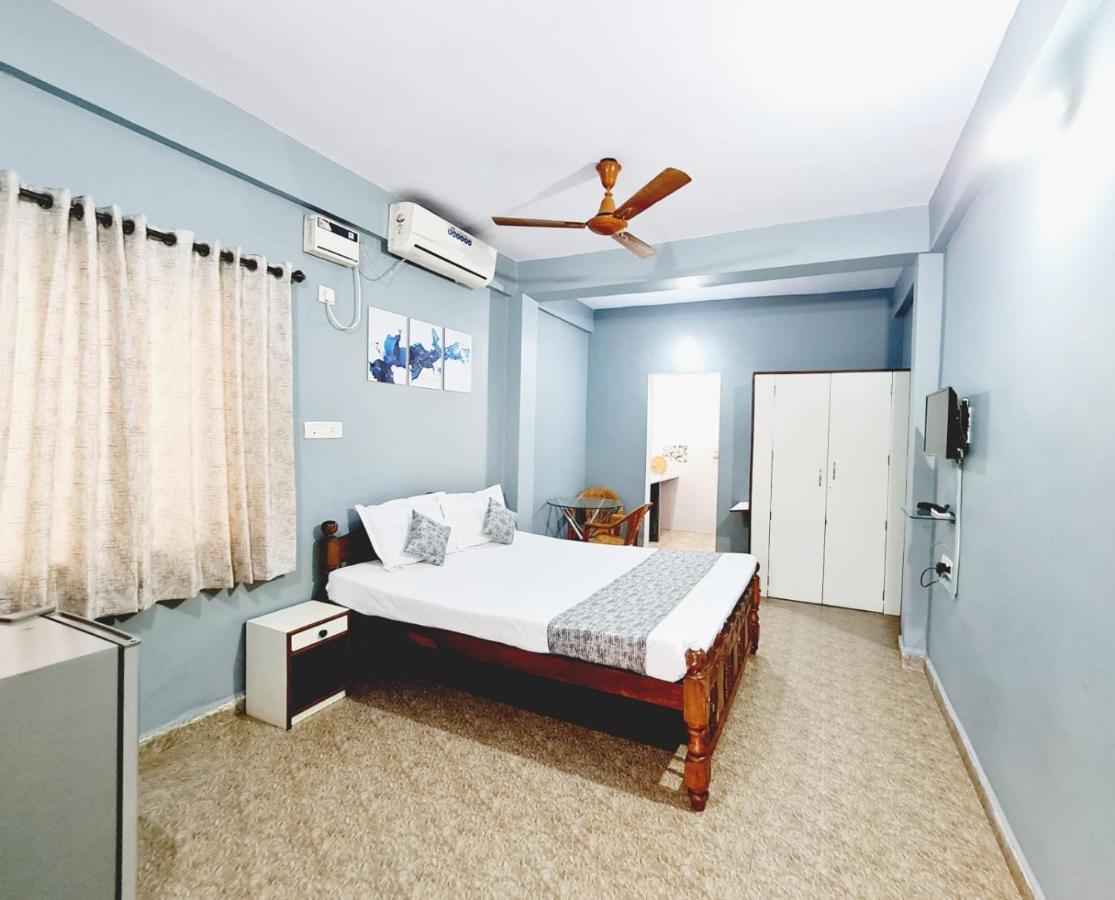 Jackson'S Beach House Calangute Aparthotel Bagian luar foto